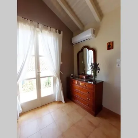 Just Listed Captain's Quarters Dream View Feriehus